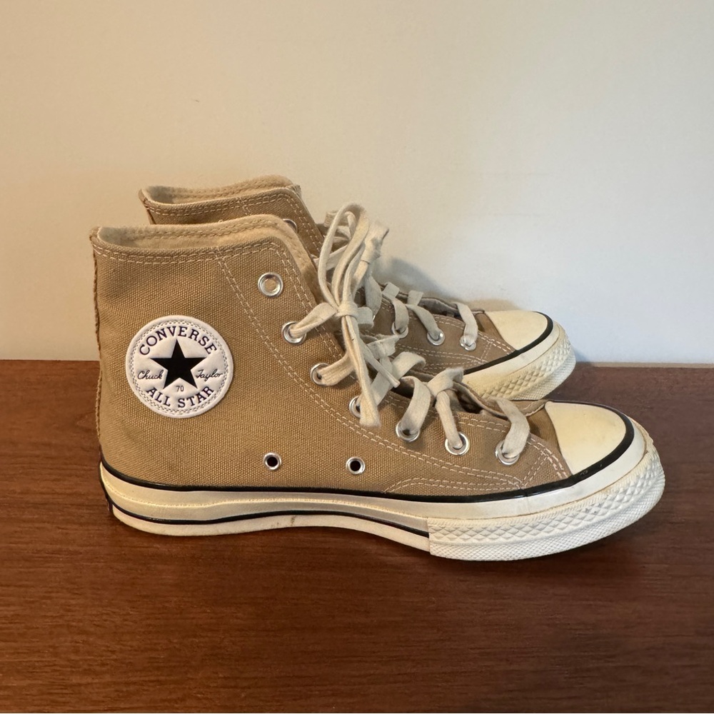 Converse Chuck Taylor All Star 70 Hi
Nomad Khaki M 6 / W 7.5 - Picture 3 of 5